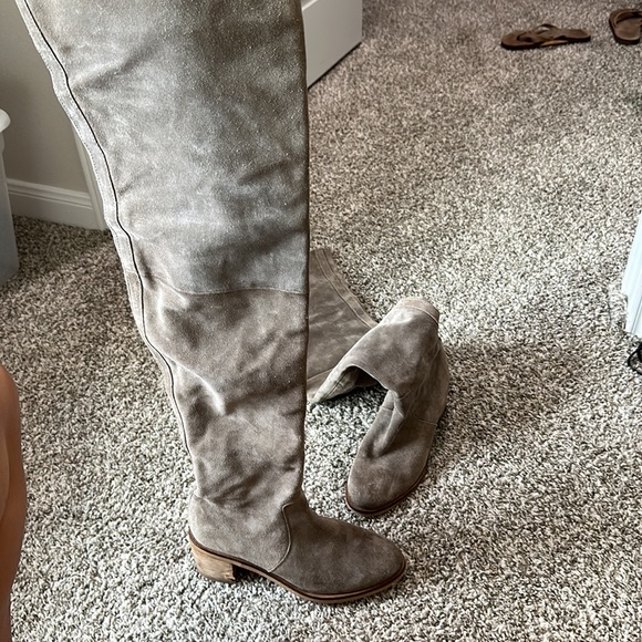 Seychelles suede over the knee boots - Picture 5 of 5